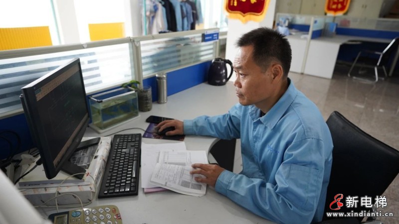 【奋斗者 正青春】杨铁伟：做“再崛起”新征程上攻坚克难的奋斗者！