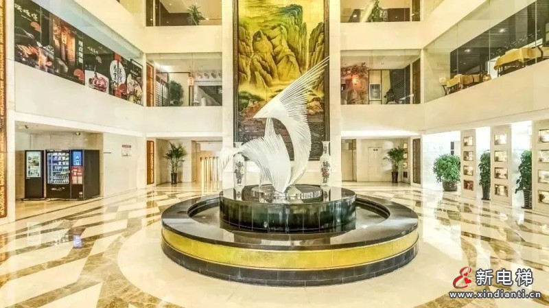 冰城旧梯焕新 迎送更添温馨 | 巨龙电梯更新改造项目