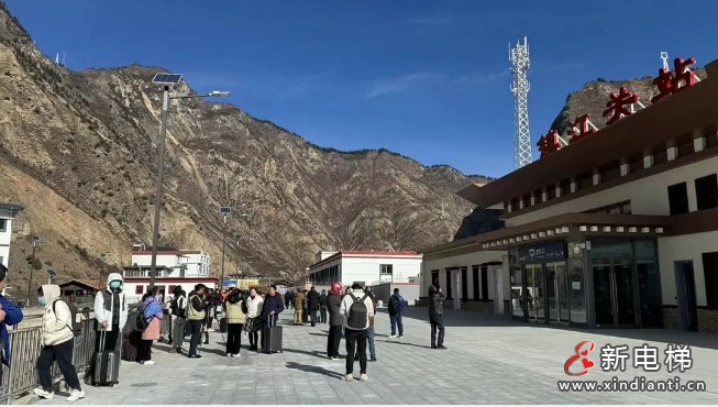 川西北首条动车线，康力电梯见证！(图3)