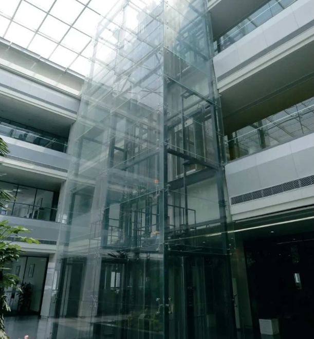 于城嚣之中，森赫电梯启程自然科技的宁静篇章