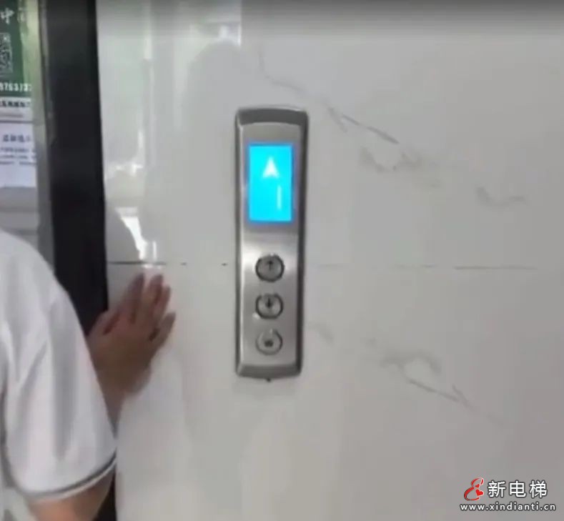 江西赣州发生一起疑似电梯冲顶事故致1人受伤，当地成立调查组(图2)