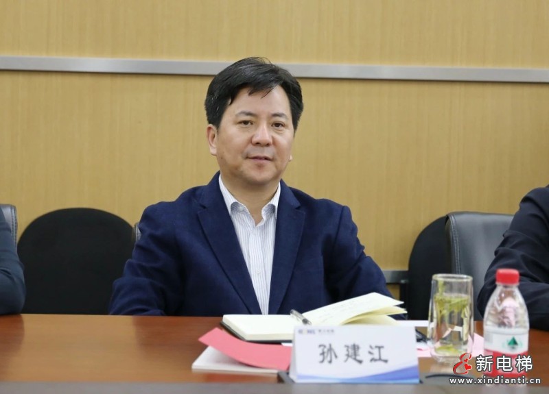 苏州市吴江区区长孙建江调研康力电梯(图4)