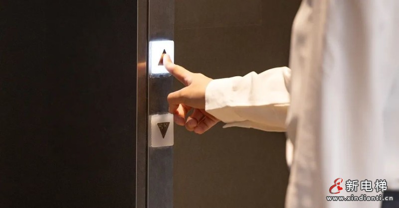 北京海淀区电梯信息公示牌全覆盖‌ 提升监管透明度与公众参与度‌