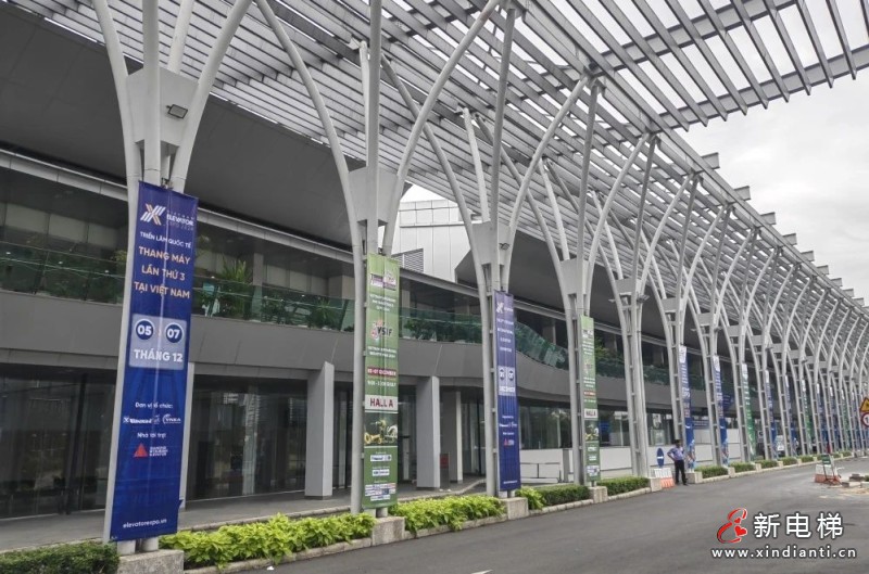 巨龙电梯亮相2024'越南国际电梯展