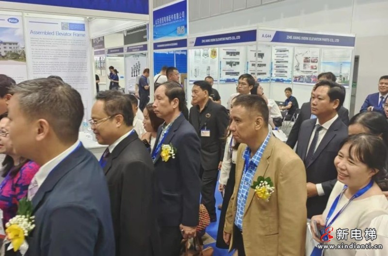 巨龙电梯亮相2024越南国际电梯展(图5)