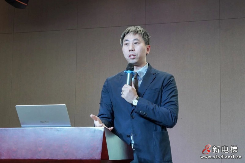 龙腾蛇舞迎新春 砥砺前行迈新程——巨龙电梯2025年迎春大会(图13)