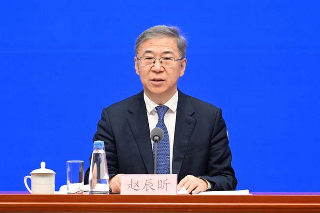 国家发展改革委负责同志出席“加力扩围实施‘两新’政策”国务院政策例行吹风会(图2)