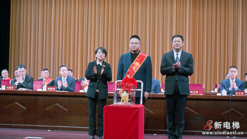 开门红丨森赫电梯捧回新牛企业、国家专精特新“小巨人”企业、重才爱才企业三项政府大奖(图4)