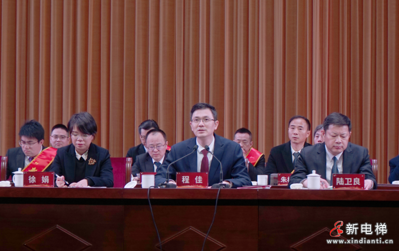 开门红丨森赫电梯捧回新牛企业、国家专精特新“小巨人”企业、重才爱才企业三项政府大奖(图2)