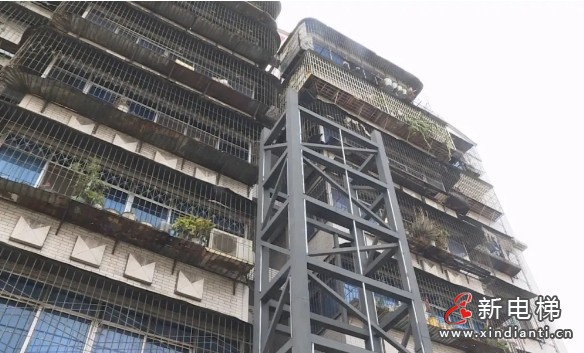 四川攀枝花某小区加装电梯因低层住户对补偿方案不满导致停工