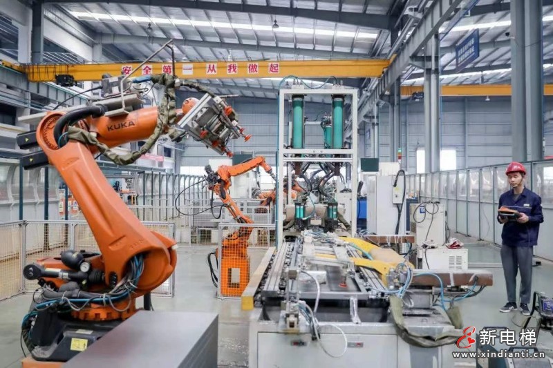 恒达富士电梯赋能徐州汇金商务大厦，打造商务精英新空间(图2)