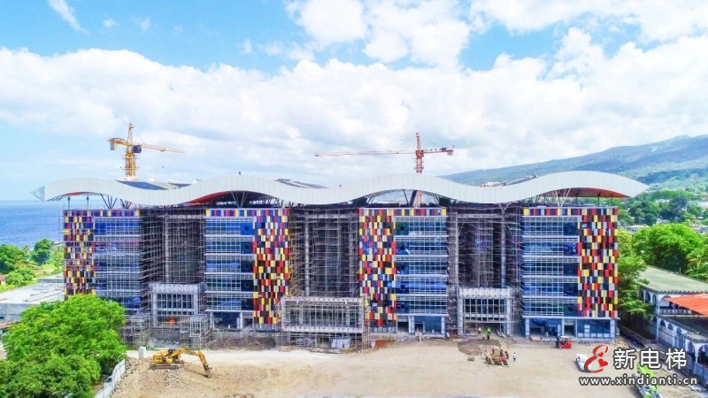 远大智能博林特电梯填补非洲岛国垂直交通空白，11台医用电梯护航东非最大医疗地标(图1)