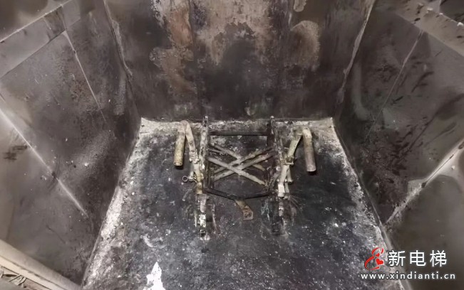 电动轮椅在电梯内爆燃3人受伤！电动平衡车、电动自行车、携带锂电池严禁进电梯