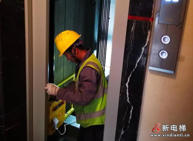 大连市2121部老旧电梯更新改造工程进展顺利，开工率突破​80%