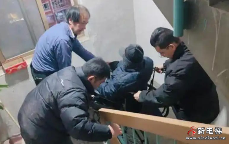 北京通州西上园社区：电梯换新遇“出行难”，暖心服务解民忧