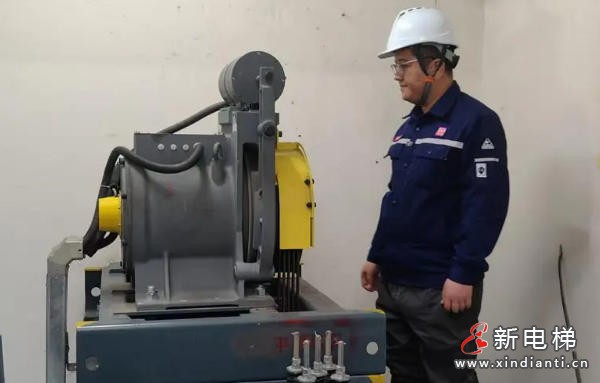 内蒙古特检院节后复工首日对在用电梯开展全面安全“体检”