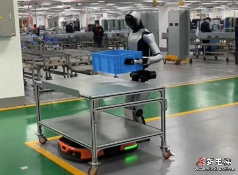 优必选携手日立（中国 ）人形机器人落地电梯车间开拓智造新场景