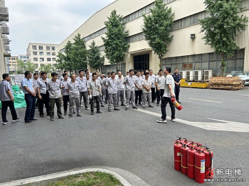 生命至上，安全为先！梅轮电梯消防演练，筑牢安全生产防线