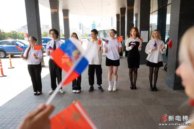就要给你惊喜|远大博林特俄罗斯车里雅宾斯克专场推介会圆满落幕,以安全智造守护民生出行(图2) 就要给你惊喜|远大博林特俄罗斯车里雅宾斯克专场推介会圆满落幕,以安全智造守护民生出行(图2)