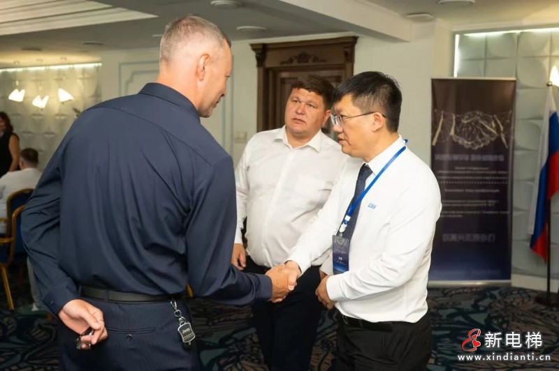 就要给你惊喜|远大博林特俄罗斯车里雅宾斯克专场推介会圆满落幕,以安全智造守护民生出行(图6) 就要给你惊喜|远大博林特俄罗斯车里雅宾斯克专场推介会圆满落幕,以安全智造守护民生出行(图6)