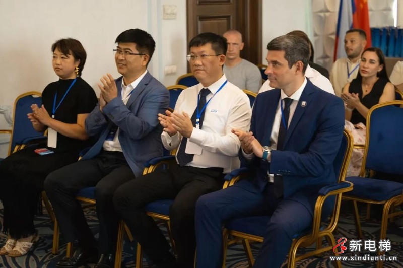 就要给你惊喜|远大博林特俄罗斯车里雅宾斯克专场推介会圆满落幕,以安全智造守护民生出行(图8) 就要给你惊喜|远大博林特俄罗斯车里雅宾斯克专场推介会圆满落幕,以安全智造守护民生出行(图8)