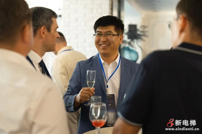 就要给你惊喜|远大博林特俄罗斯车里雅宾斯克专场推介会圆满落幕,以安全智造守护民生出行(图12) 就要给你惊喜|远大博林特俄罗斯车里雅宾斯克专场推介会圆满落幕,以安全智造守护民生出行(图12)